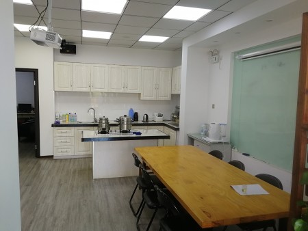 五爱人家沿街商铺 随时看房·