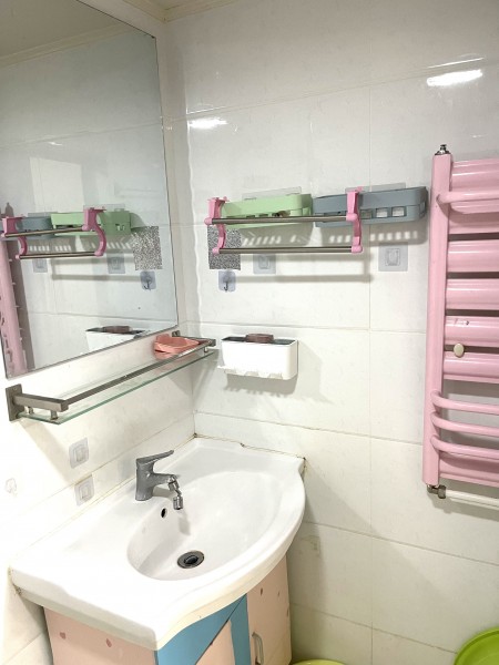 建材城西二里 随时看房·