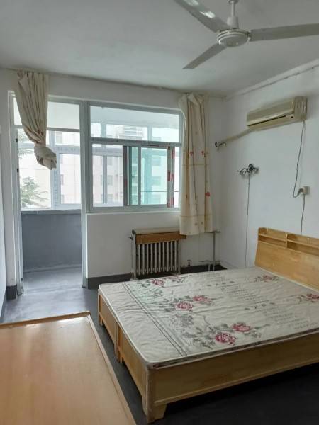河南省计算中心家属院 3居室 2100元/月