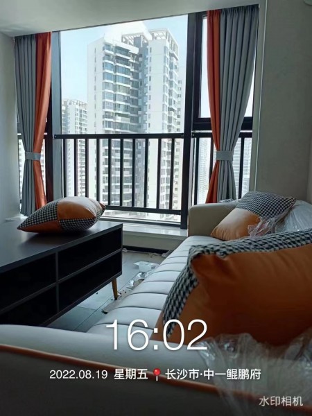中一鲲出 2居室 2500元/月