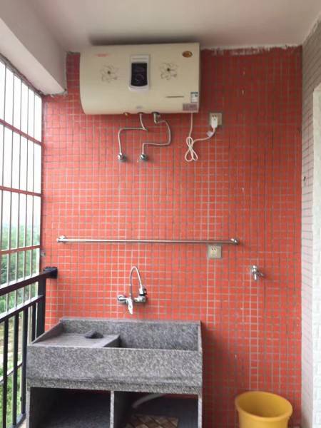 龙泉新村 随时看房·