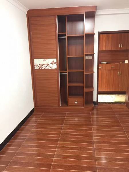 龙泉新村 随时看房·