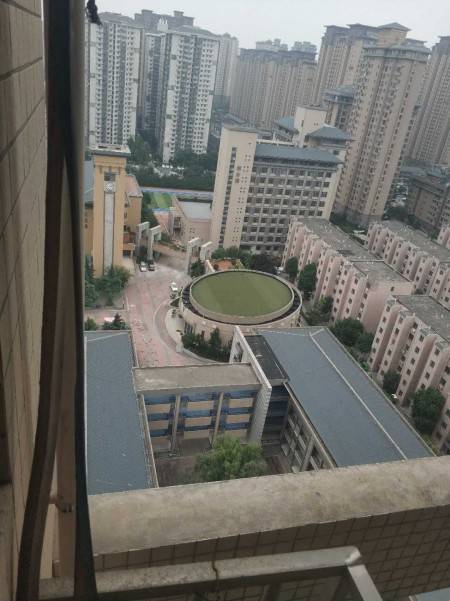 御园温泉小区 随时看房·