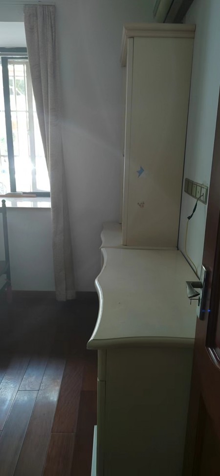 聚龙家园 1居室 1800元/月