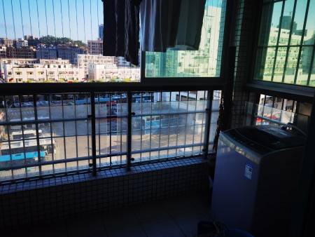 山美新村大厦 随时看房·