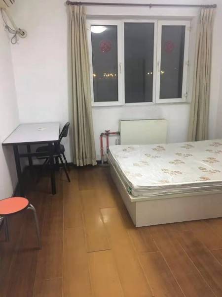 龙锦苑东五区 随时看房·