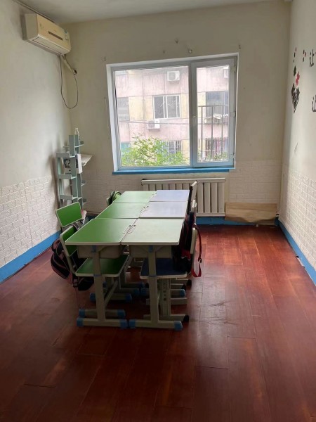 21中学对面 随时看房·