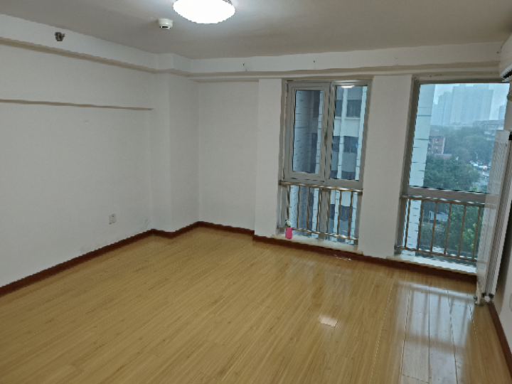 诺德中心诺城广场 3居室 4500元/月