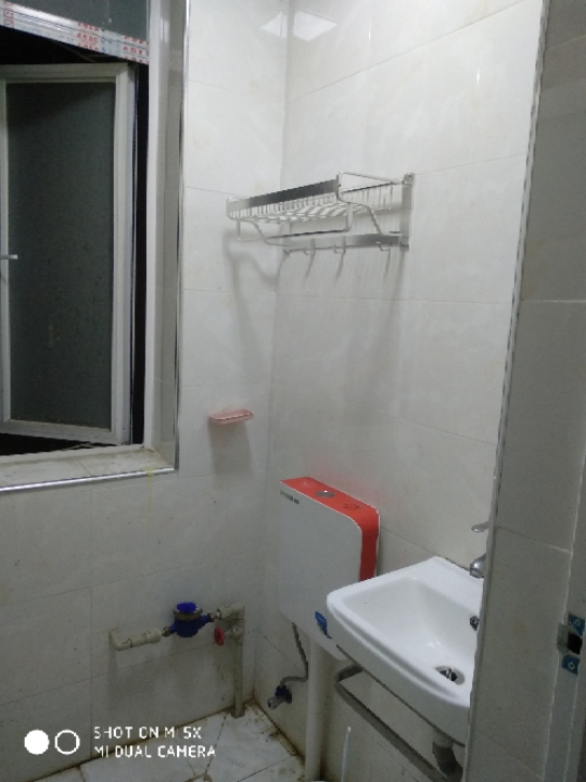 球场一里 随时看房·
