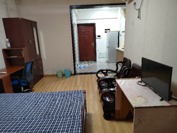 红谷凯旋 1居室 1800元/月