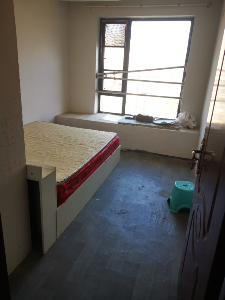 百福嘉苑 3居室 1300元/月