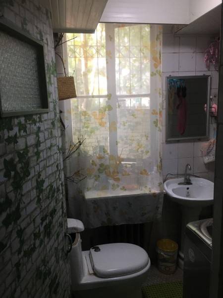 芳群园一区 随时看房·
