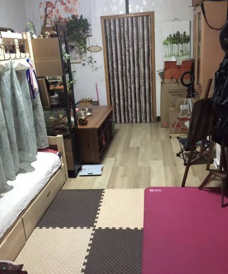 芳群园一区 1居室 3200元/月