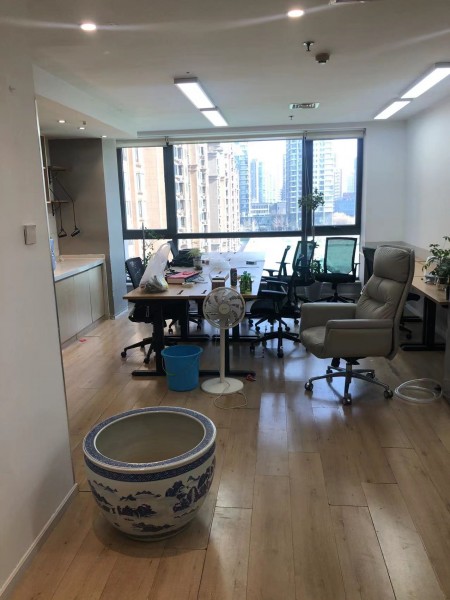 金海富商B座 随时看房·