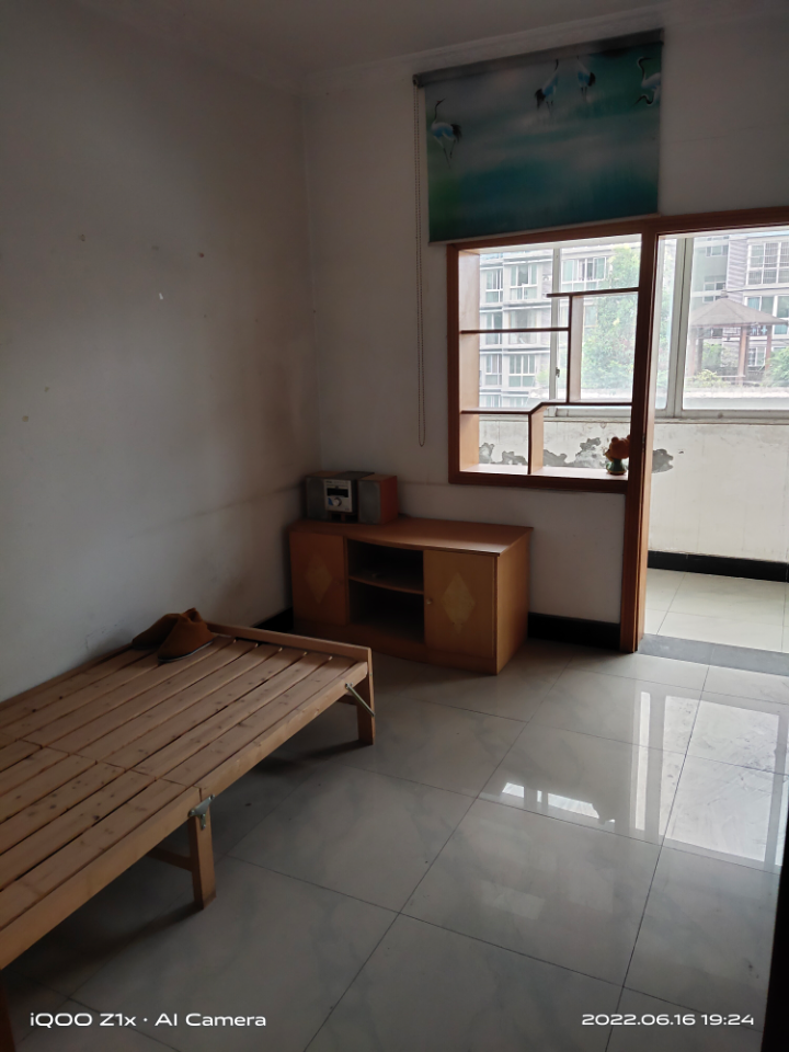 回兴公安局家属院 3居室 1500元/月
