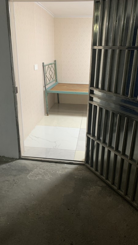 东山步行街小区 1居室 900元/月