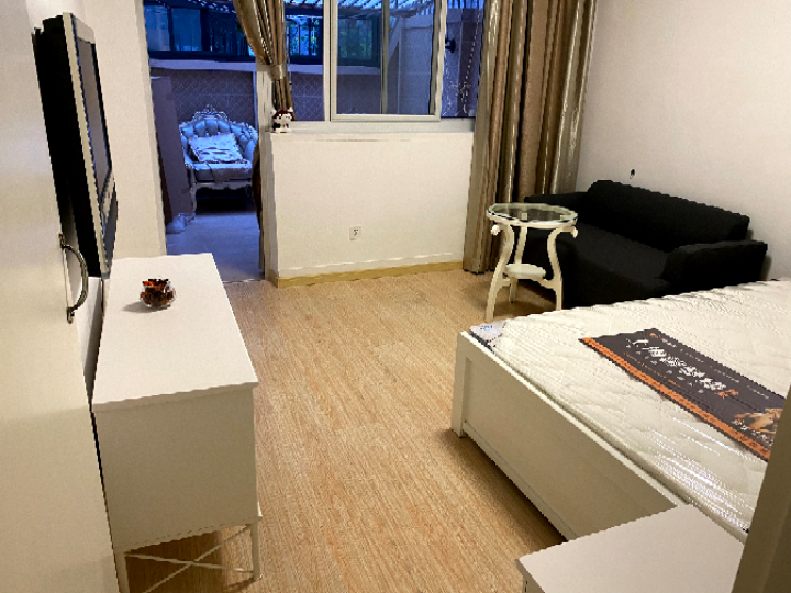 海关二村 1居室 6800元/月