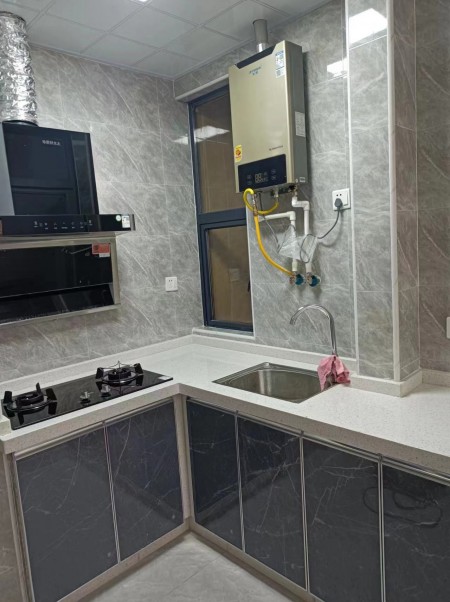 滨江华府 随时看房·