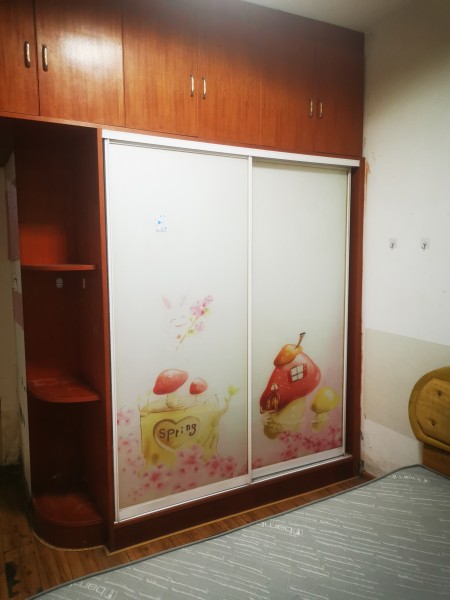 大邱社区 3居室 700元/月