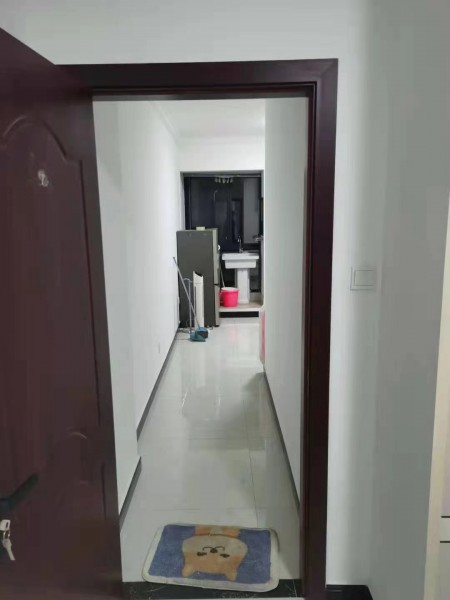 建华东苑）