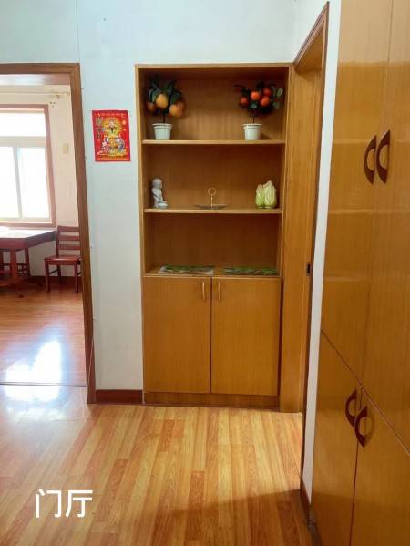 清波新村 随时看房·