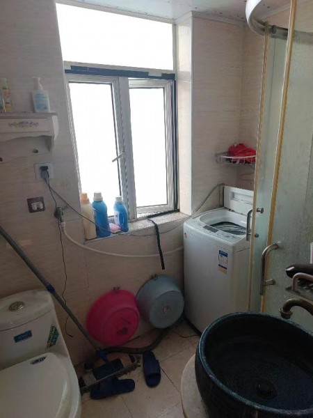 鹤坡路83弄 随时看房·
