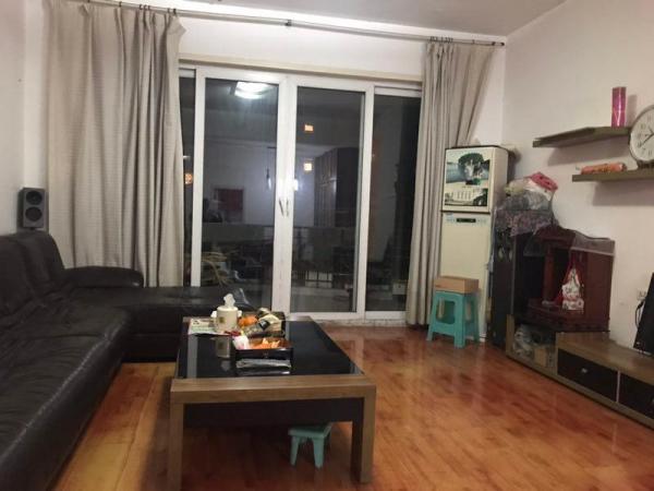 法苑小区 3居室 3200元/月