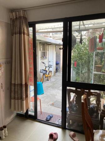 泰安路）