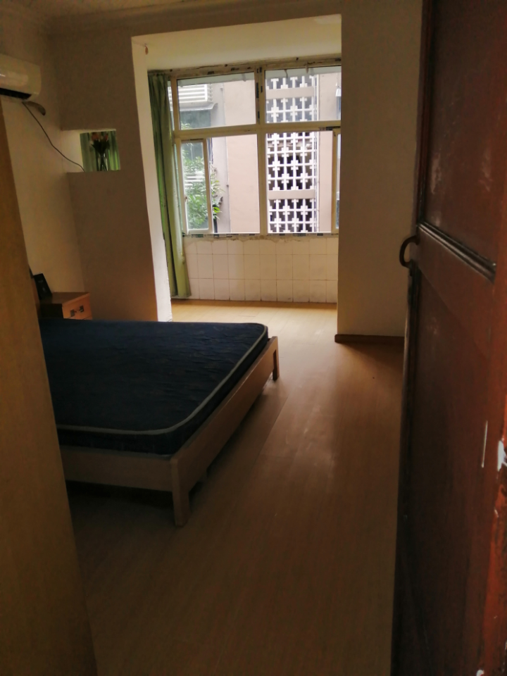 人民路居住小区 随时看房·
