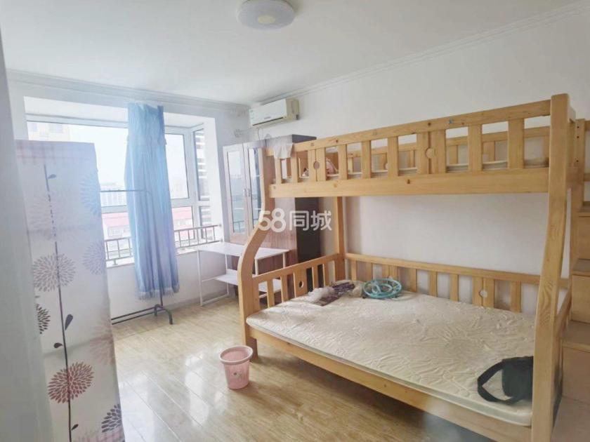 中隧中燕小区 8居室 2700元/月