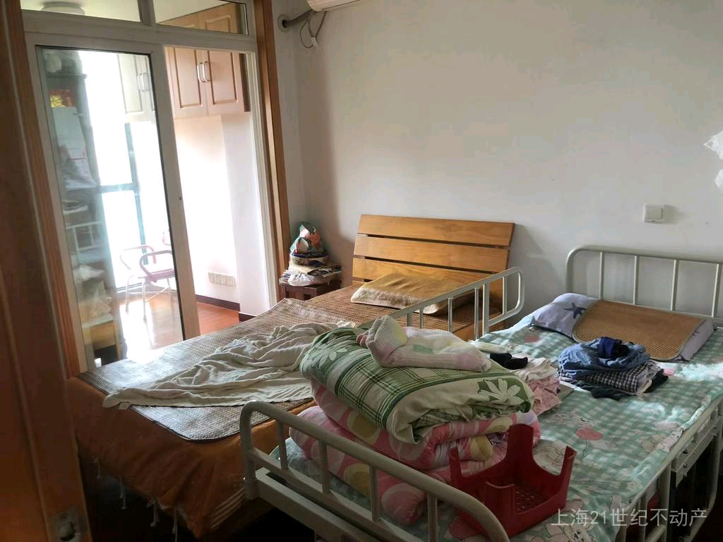 绿地新江桥城东区 随时看房·