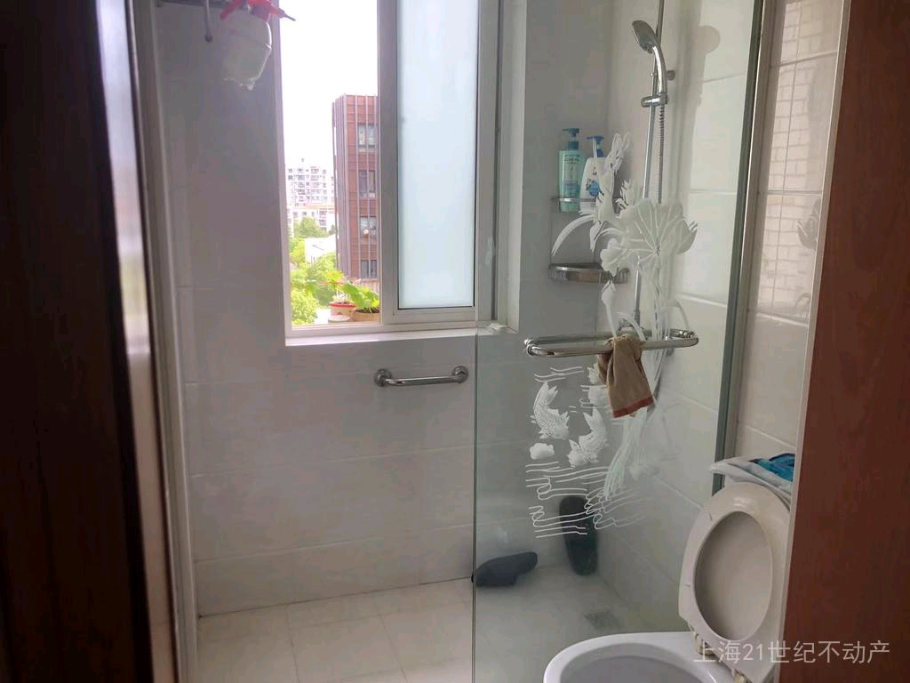 绿地新江桥城东区 随时看房·