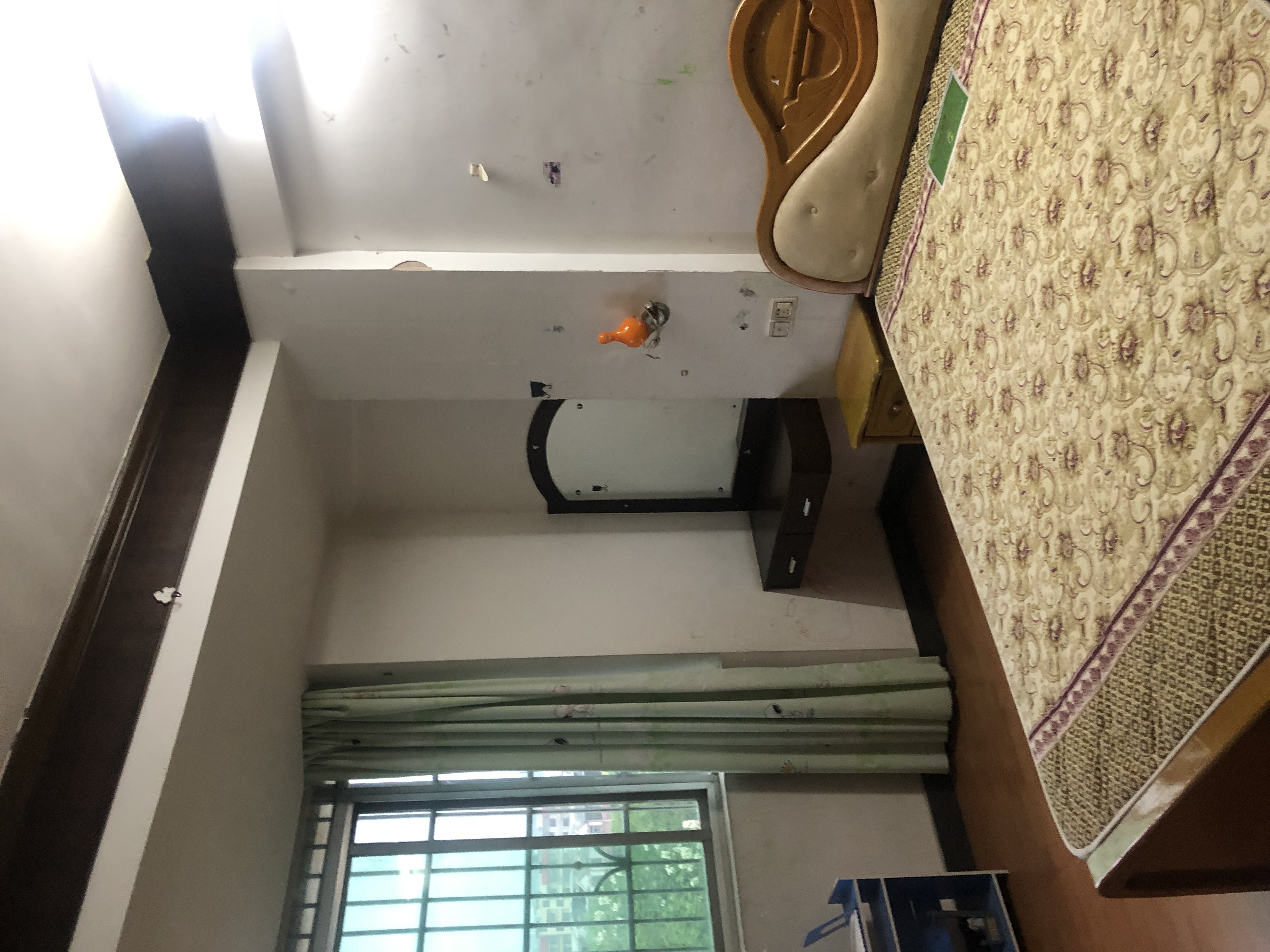 龙事达商住楼 3居室 1500元/月