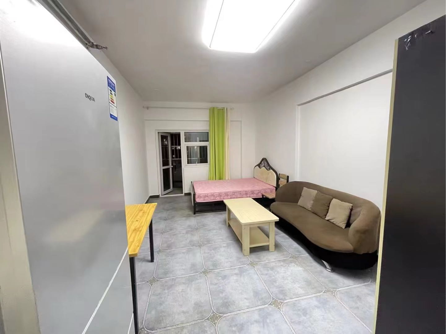 涌鑫哈佛中心 1居室 900元/月