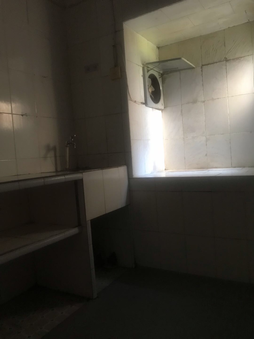 郢中街道皇城门社区东街五巷 随时看房·