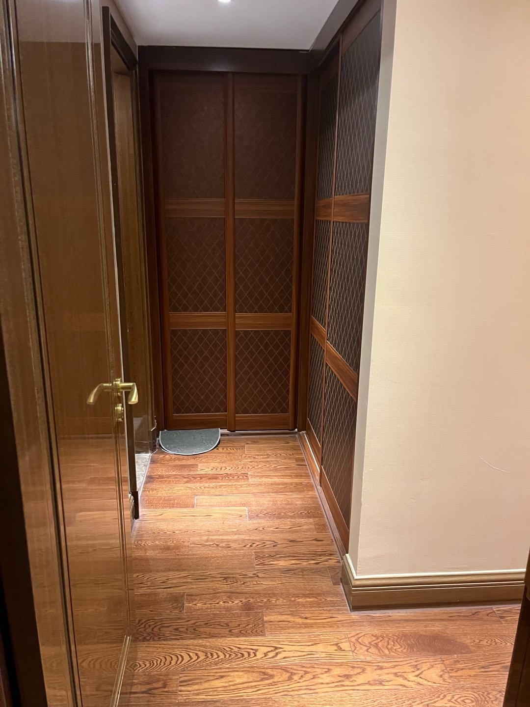 恒大滨江御府 随时看房·