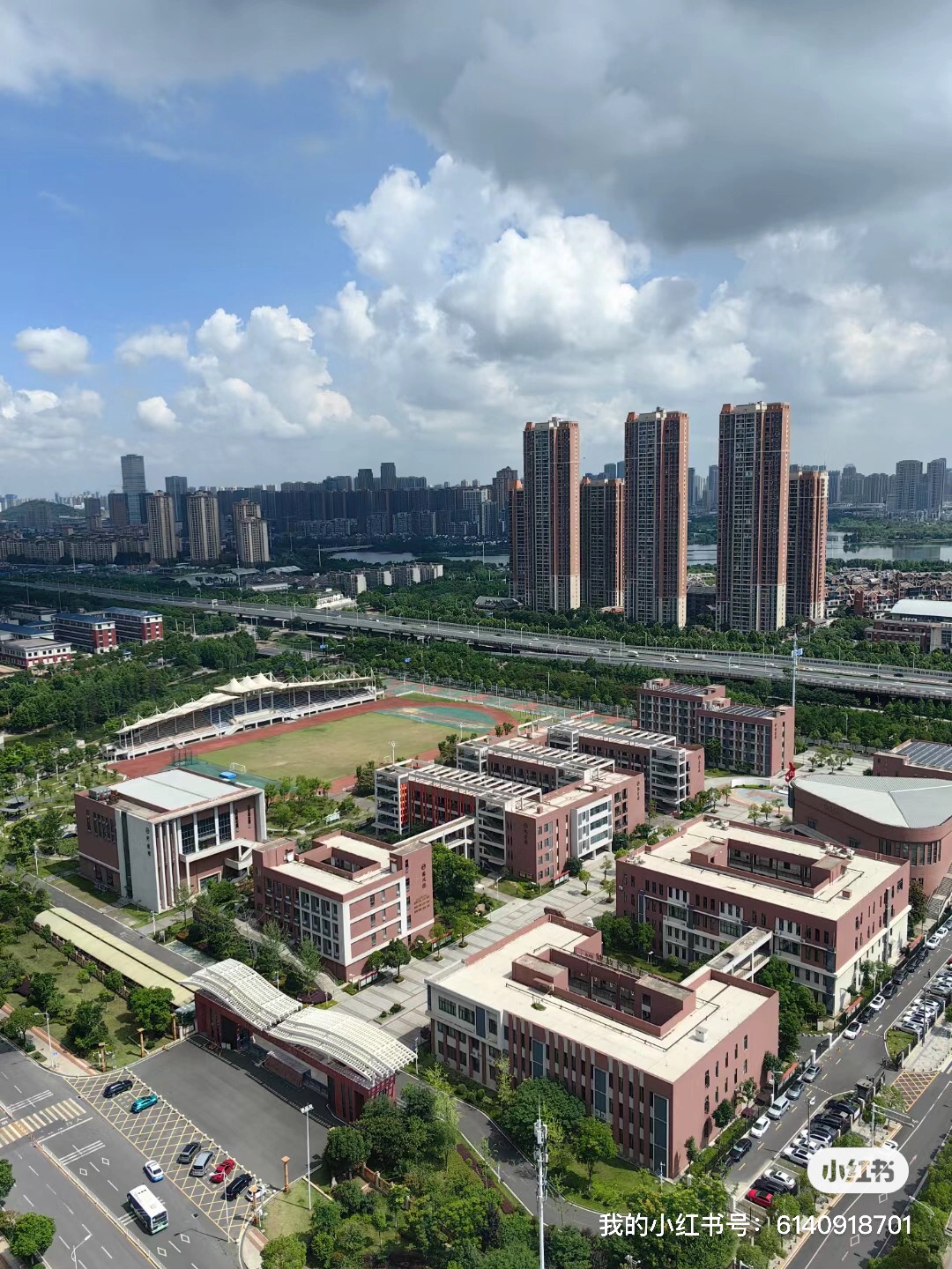 绿地悦澜塆 随时看房·