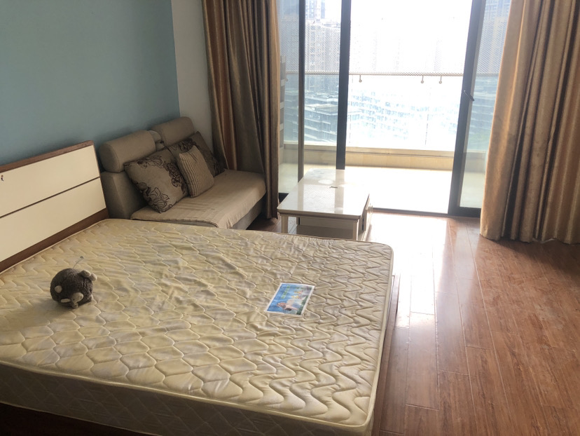 中德英伦联邦B区 3居室 1100元/月