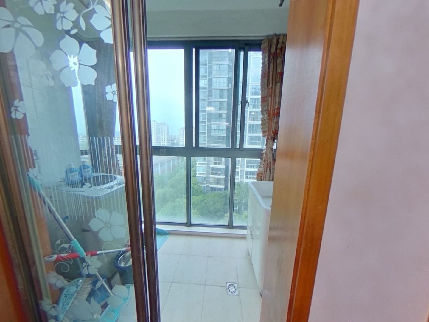 都市港湾 随时看房·