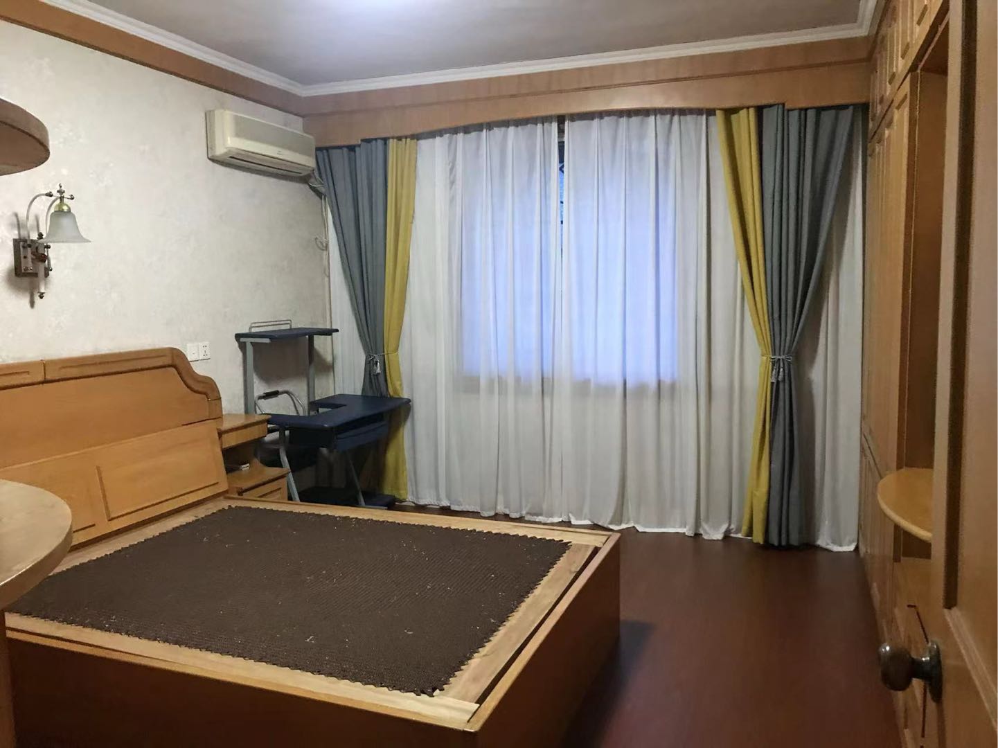 洄澜小区 随时看房·