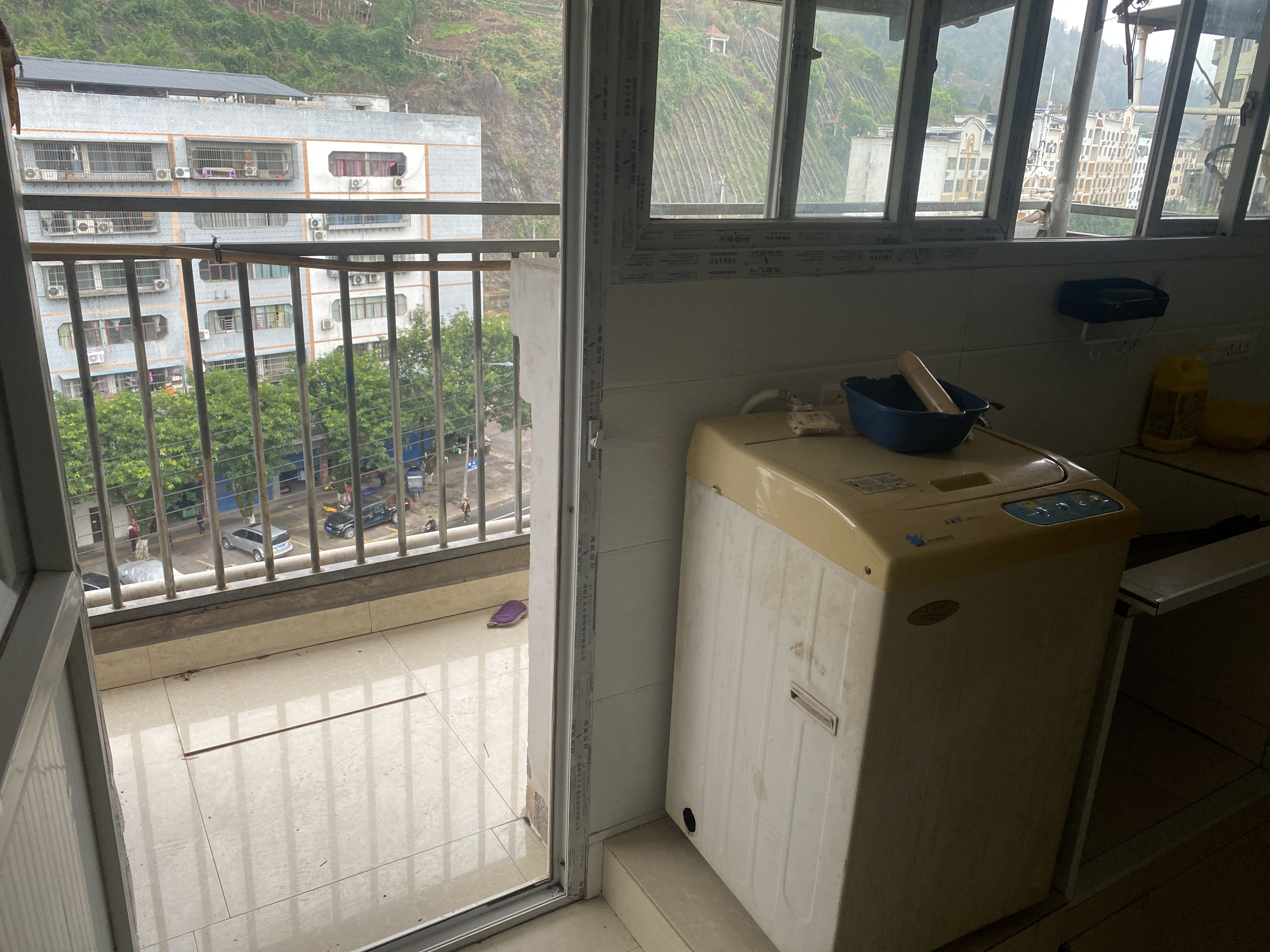 中吉社区自建房 2居室 400元/月