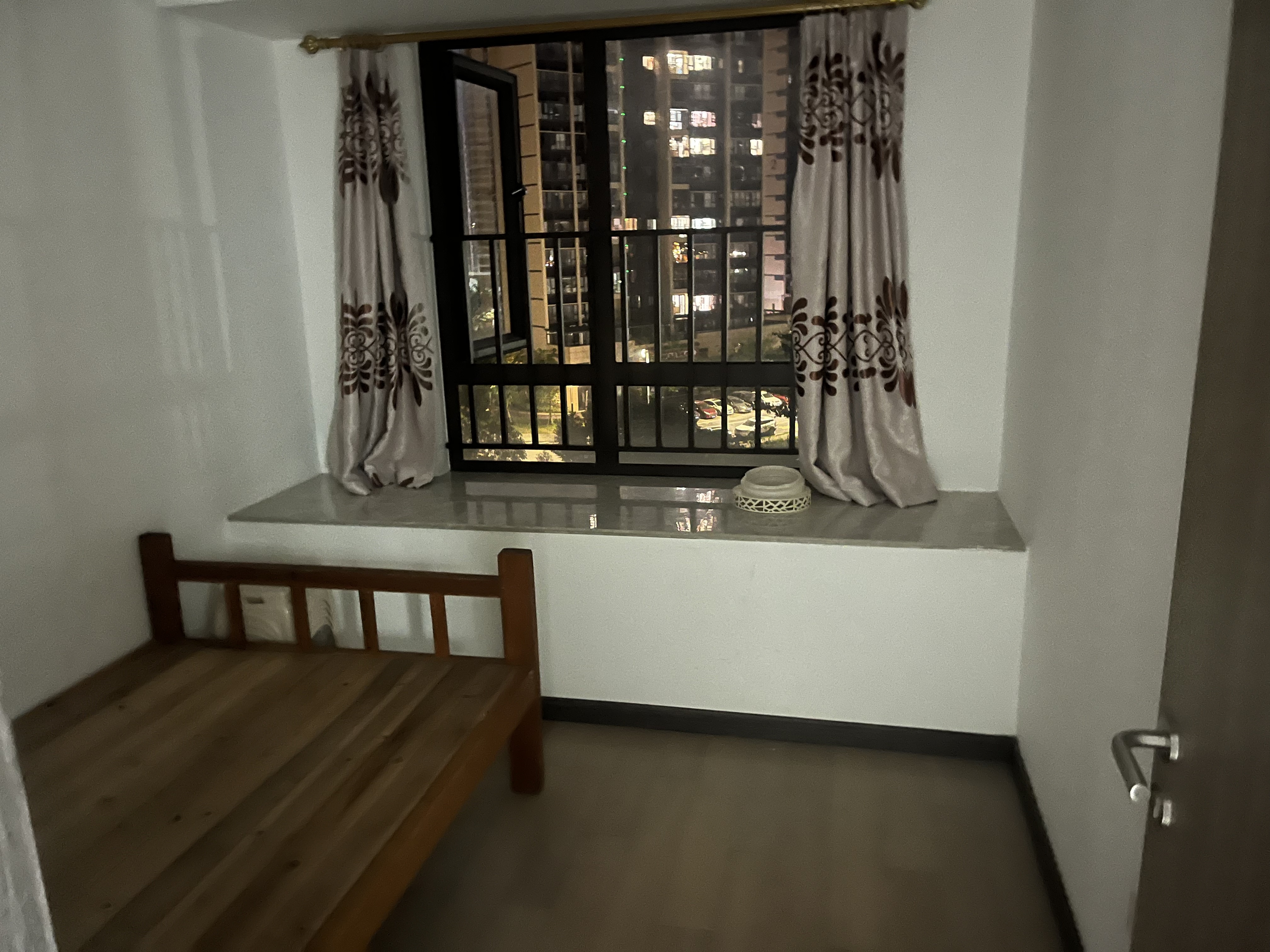 万科西江悦 3居室 1450元/月