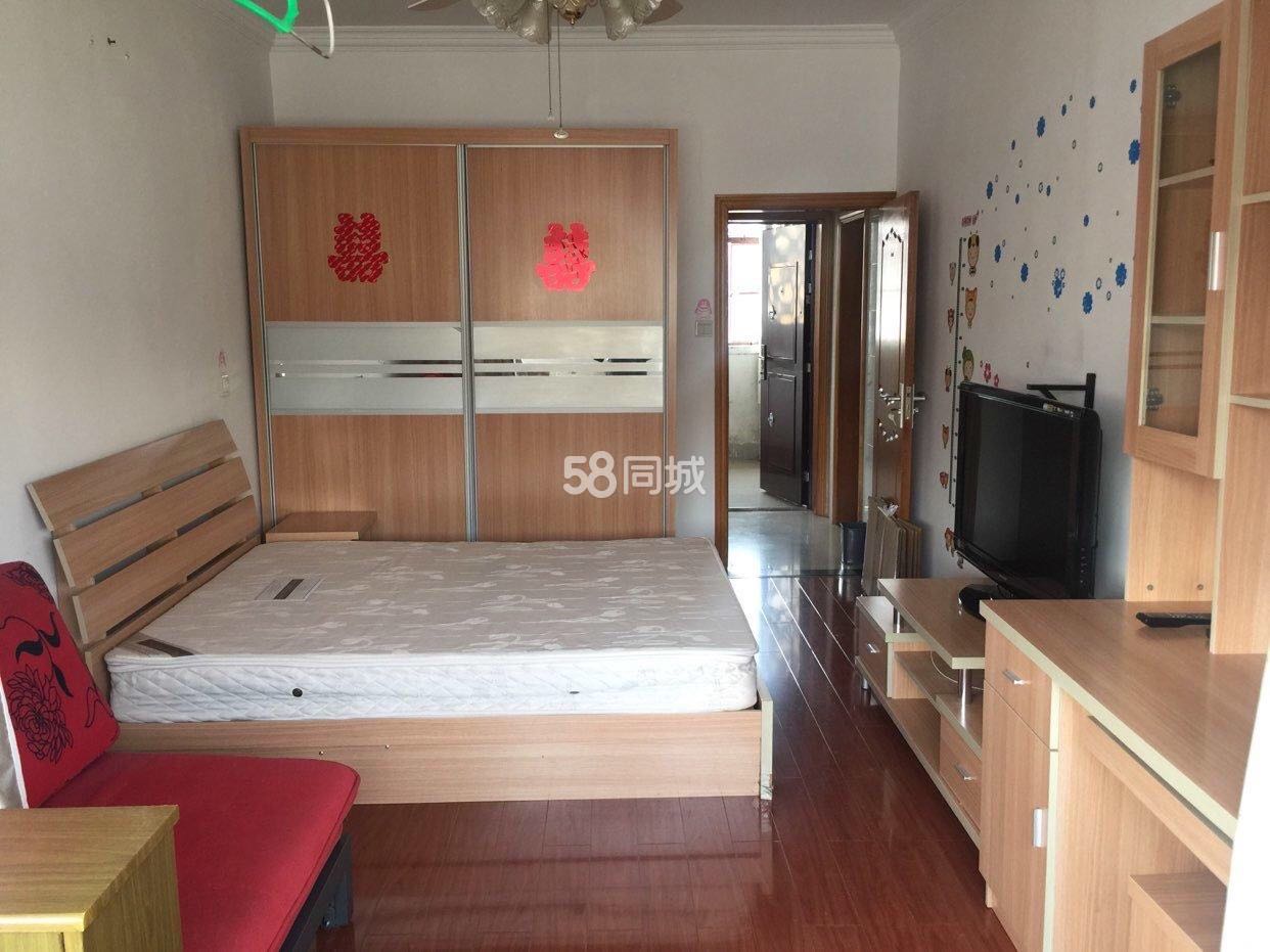 宜川一村 1居室 3380元/月