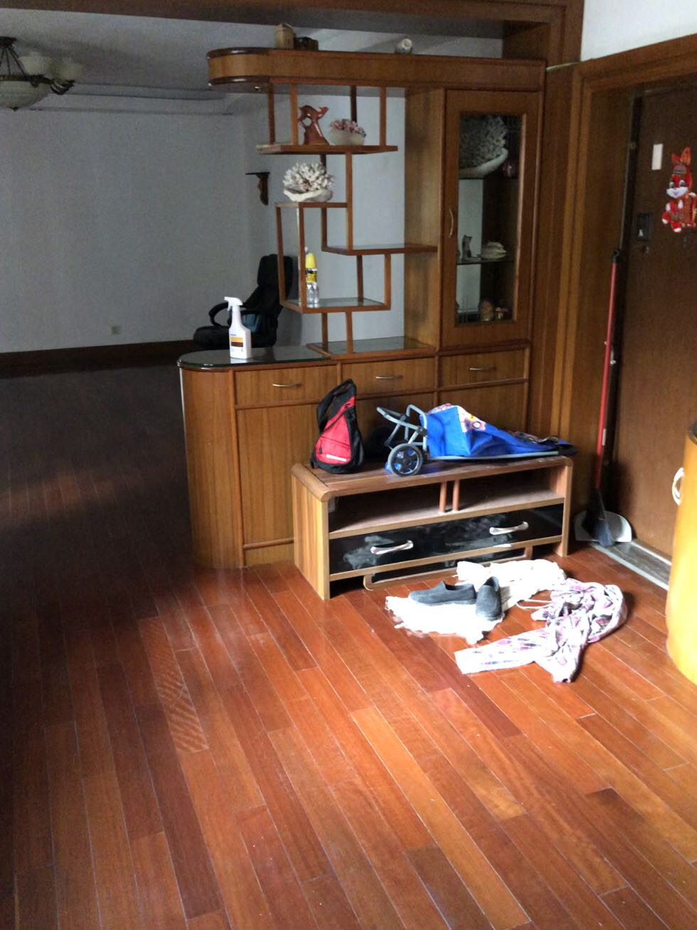 中虹公寓 随时看房·