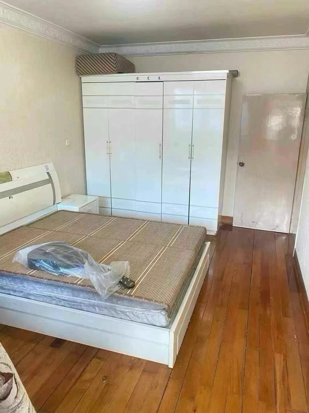 下吕浦八区尊荣组团）