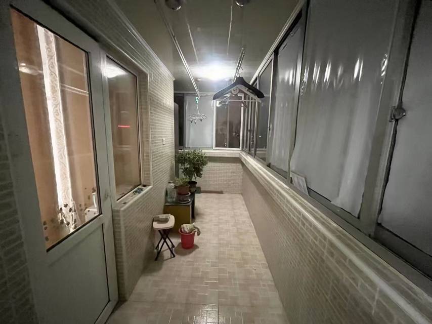 铁路小区 随时看房·