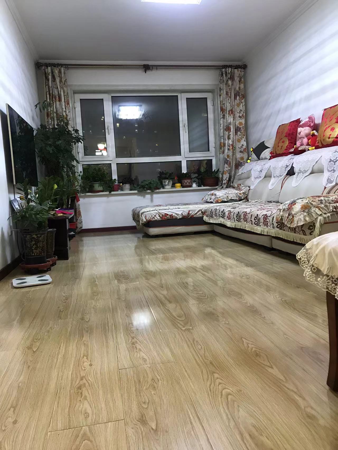香江铂朗明珠 随时看房·