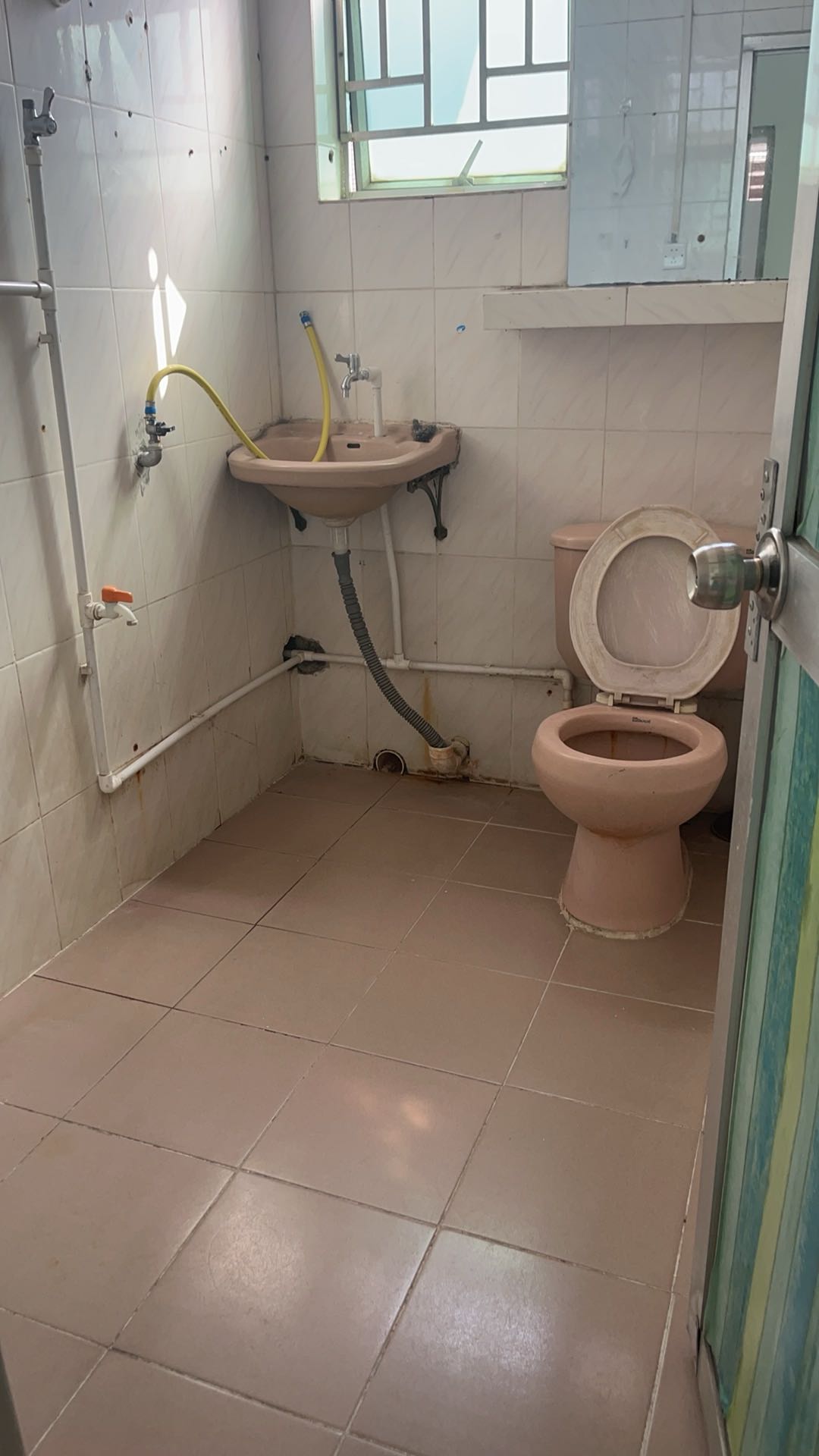 皇岗上围一村 随时看房·