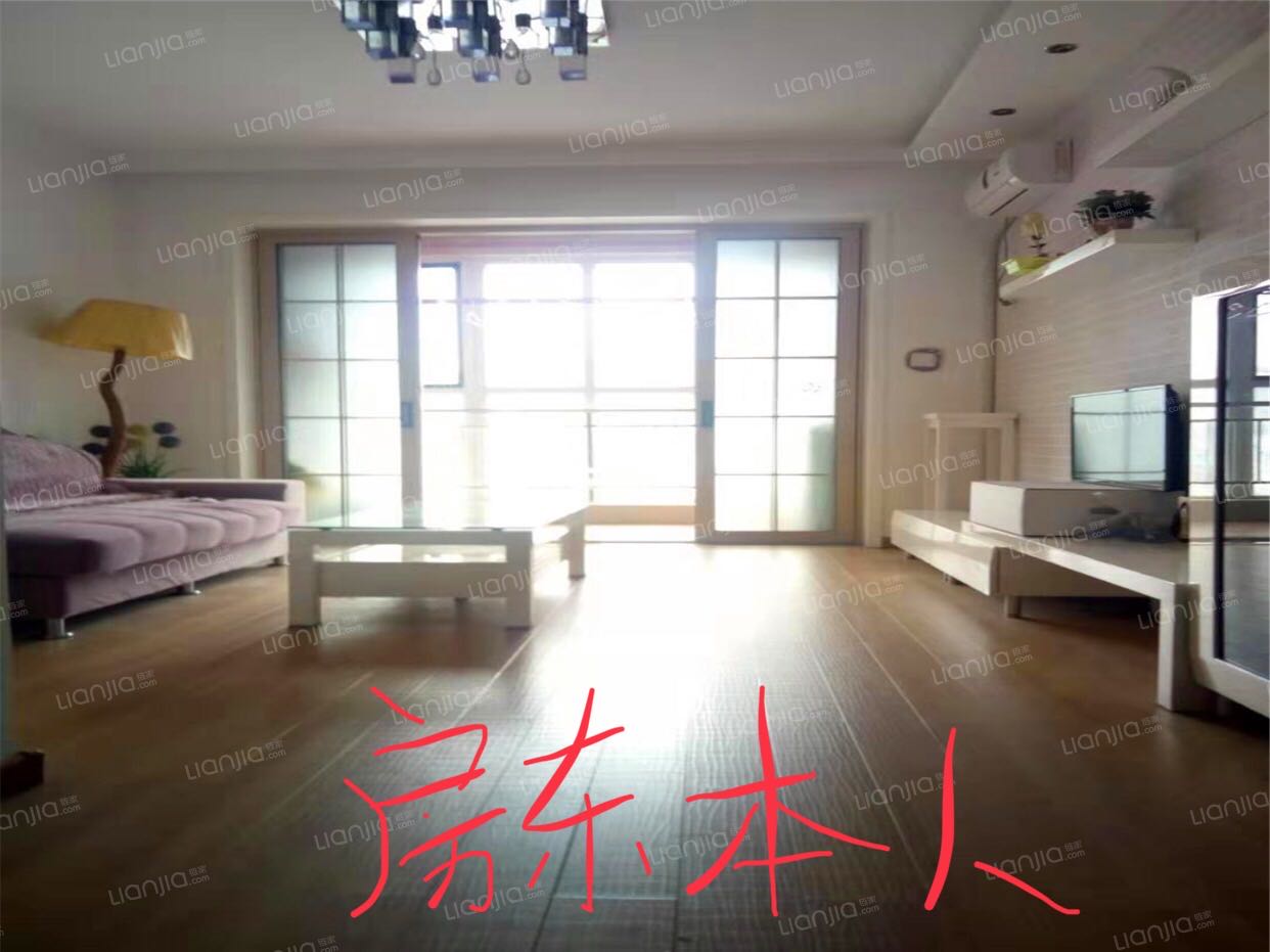 济高龙园 2居室 3200元/月