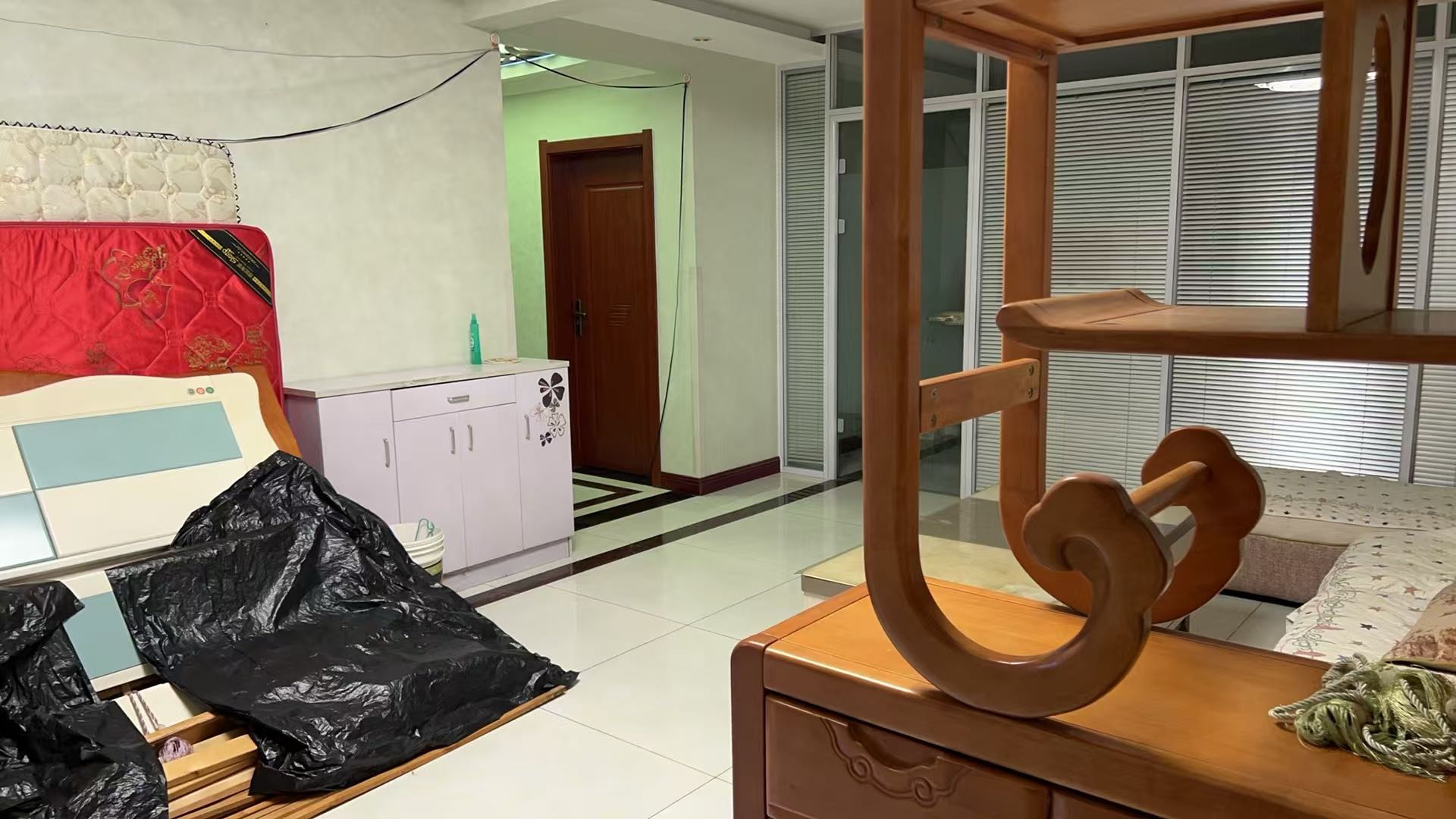 查张馨苑 随时看房·